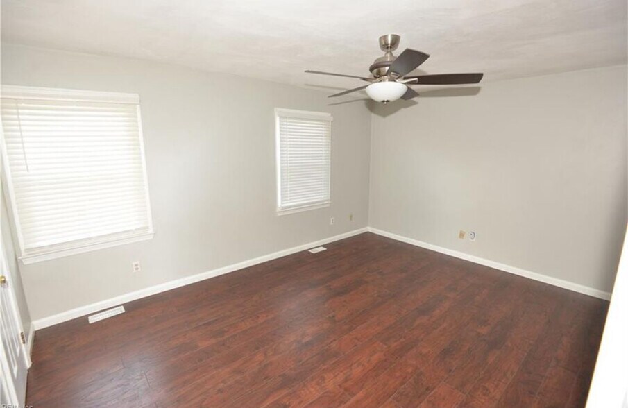 Building Photo - 4502 Marlwood Way