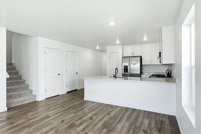 Building Photo - Stunning 4-Bed Home with 3-Car Garage in Cirrus Pointe – Caldwell