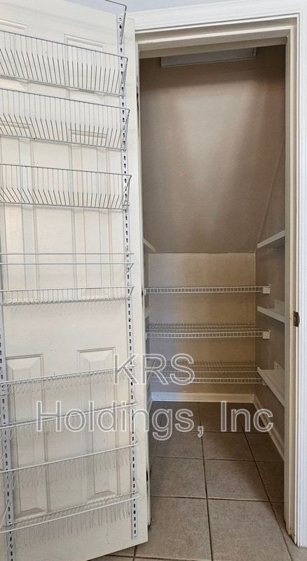 Building Photo - 25 Gallaer Ct