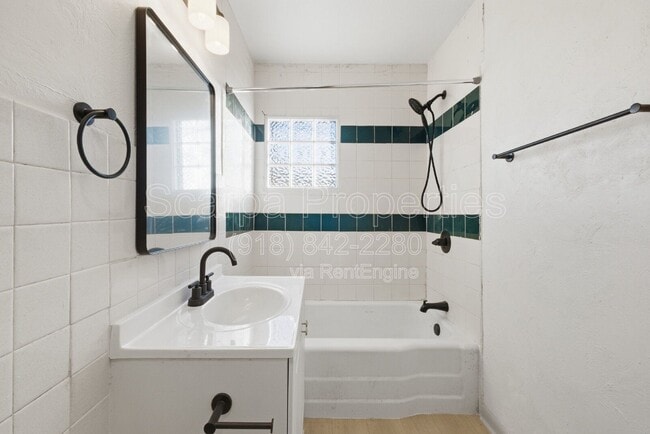 Building Photo - 1215 Harrison St