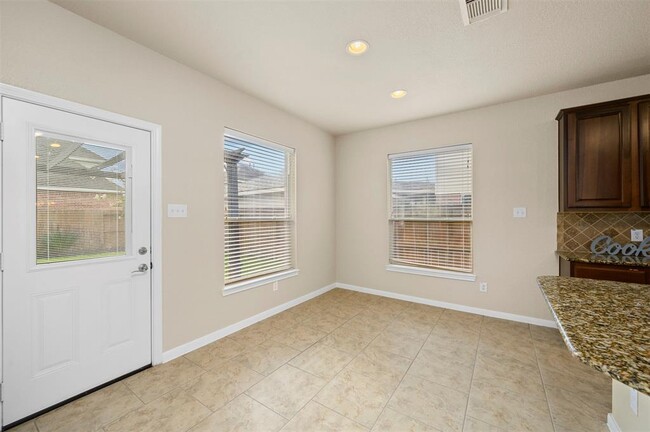 Building Photo - 10907 Lombardia Ct