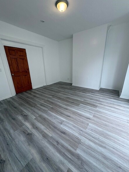 Building Photo - 139 Clifton Ave