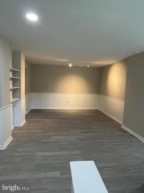 Building Photo - 2042 Lenhart Rd