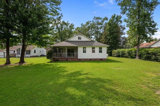 Building Photo - Beautiful 4BD/3BA plus Bonus Room on Sough...