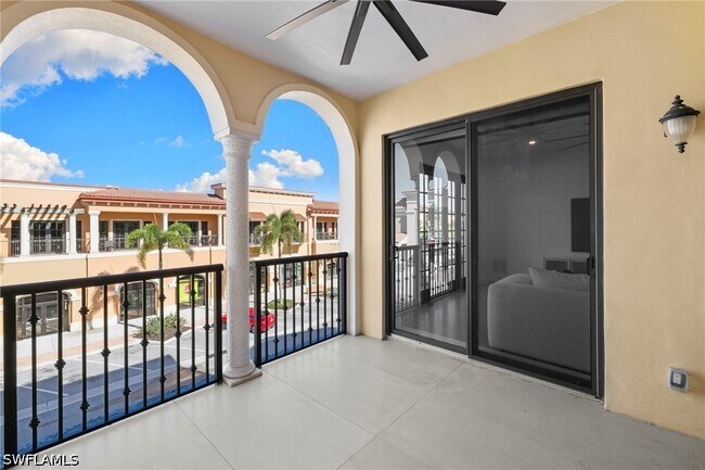 Building Photo - 23191 Fashion Dr