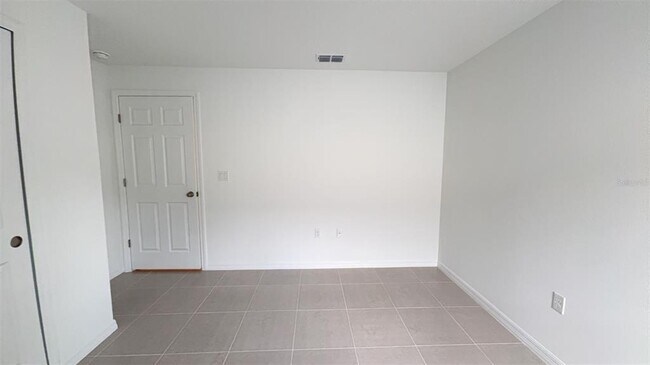 Building Photo - 4 Llobell Pl