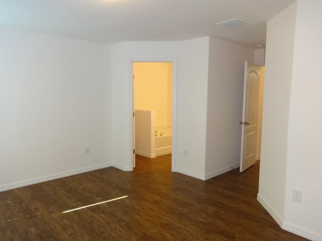 Building Photo - 627 Chatham Walk Dr