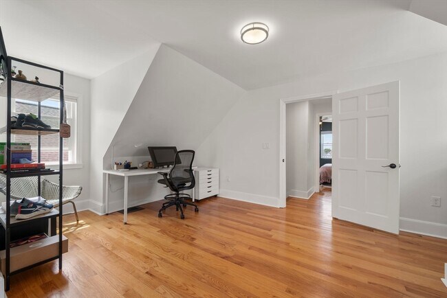 Building Photo - 62 Park Ave