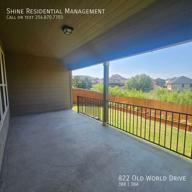 Building Photo - 822 Old World Dr