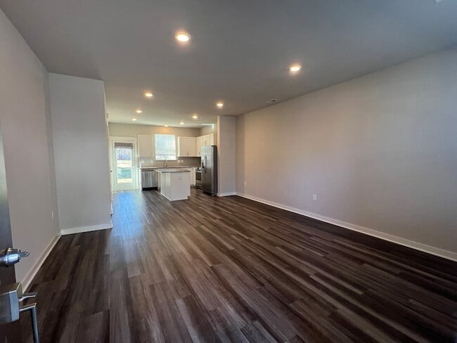 Building Photo - 1781 Frodo Wy