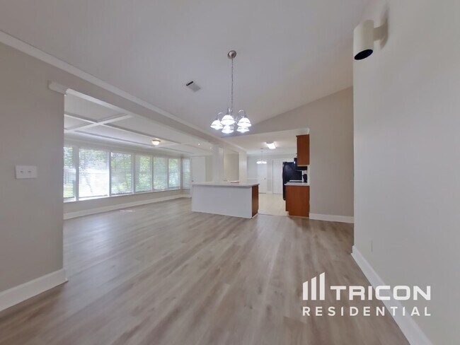 Building Photo - 1459 Chaseway Cir