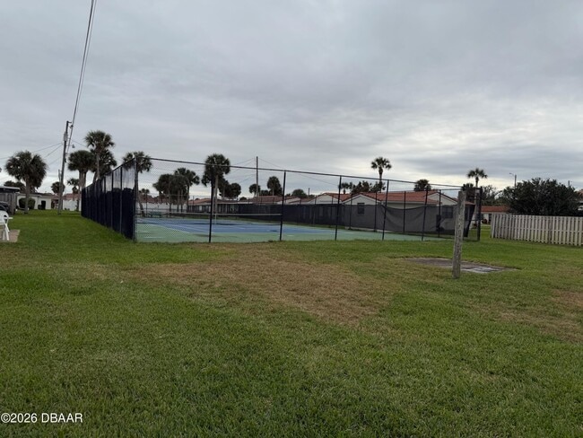 Building Photo - 604 Robin Rd