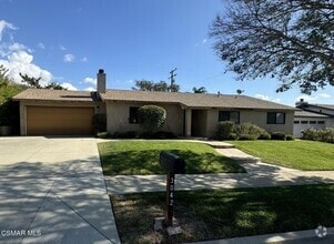 Building Photo - 3042 Waco Ave