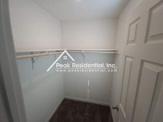 Building Photo - Newer North Natomas 4bd/3ba Home!