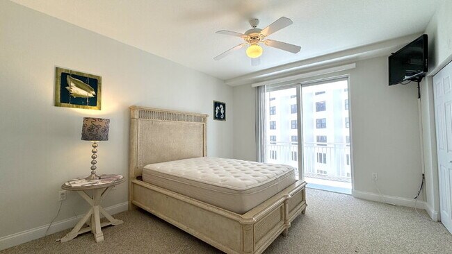 Building Photo - 1425 Ocean Shore Blvd