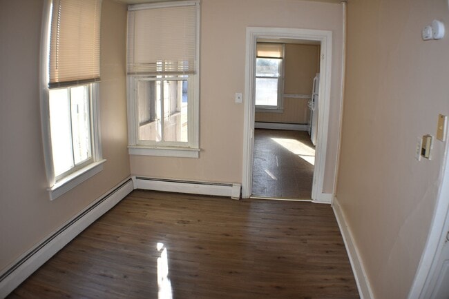 Building Photo - Semi Detached Home in Shrewsbury