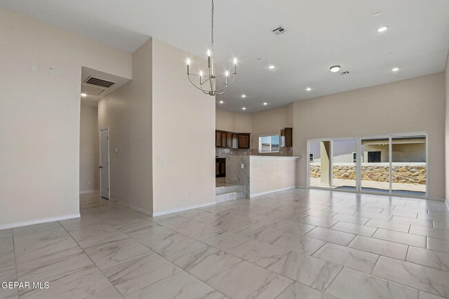Building Photo - 941 Aqueduct Ave