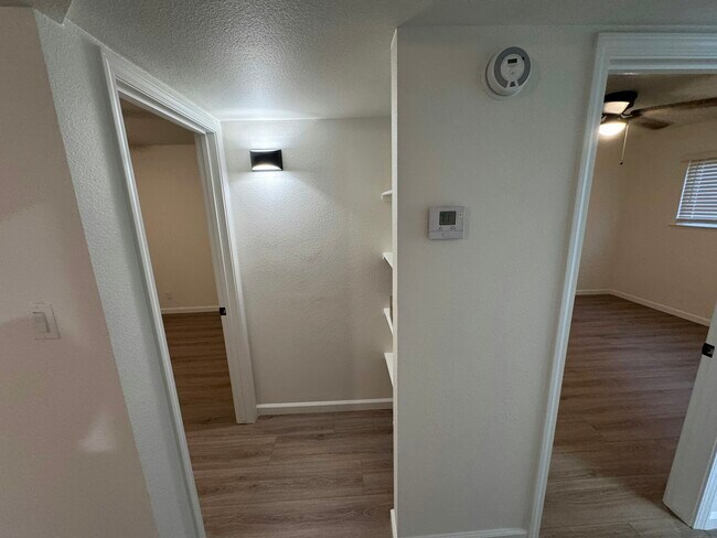 Building Photo - 2118 N Glenn Ave