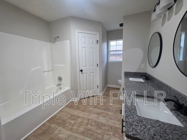 Building Photo - 66 Nevada Ln