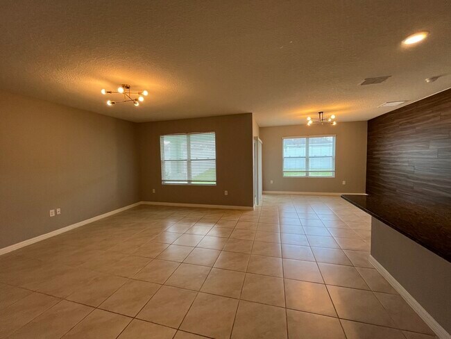 Building Photo - 5106 Fiddlewood Way