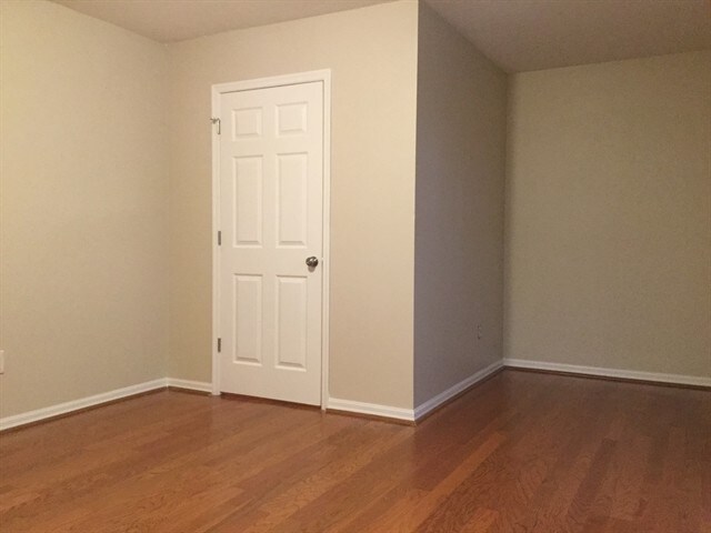 Building Photo - 7728 Glynde Hill Dr