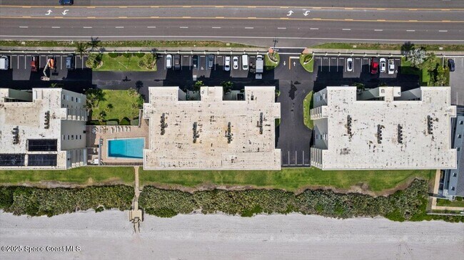 Building Photo - 403 Jimmy Buffett Mem Hwy