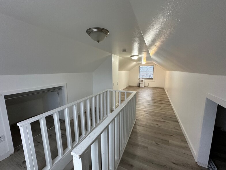 Building Photo - 491 N 980 W