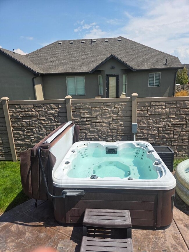 Building Photo - 2523 S 3460 W