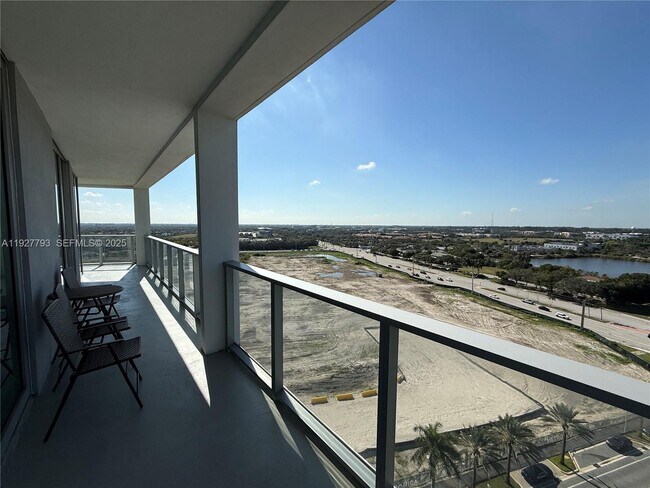 Building Photo - 2000 Metropica Wy