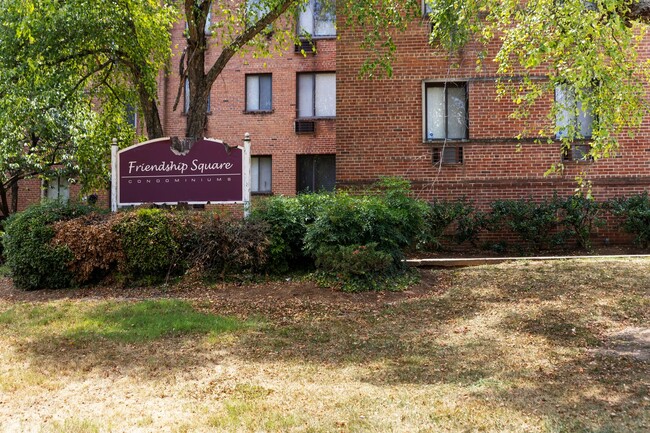 Building Photo - Upgraded 2 Bed on Galveston Street SW!  Ap...