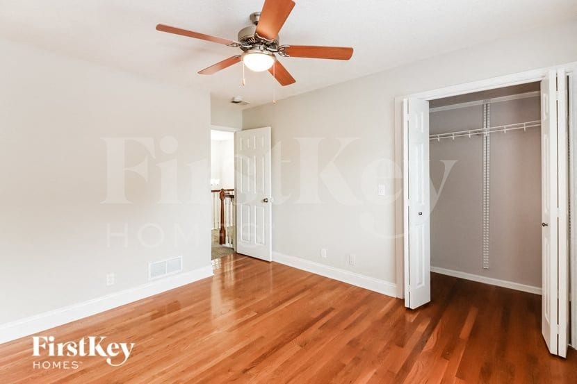 Building Photo - 15626 Riley St