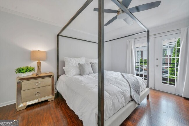 Building Photo - 1445 Monroe Dr NE