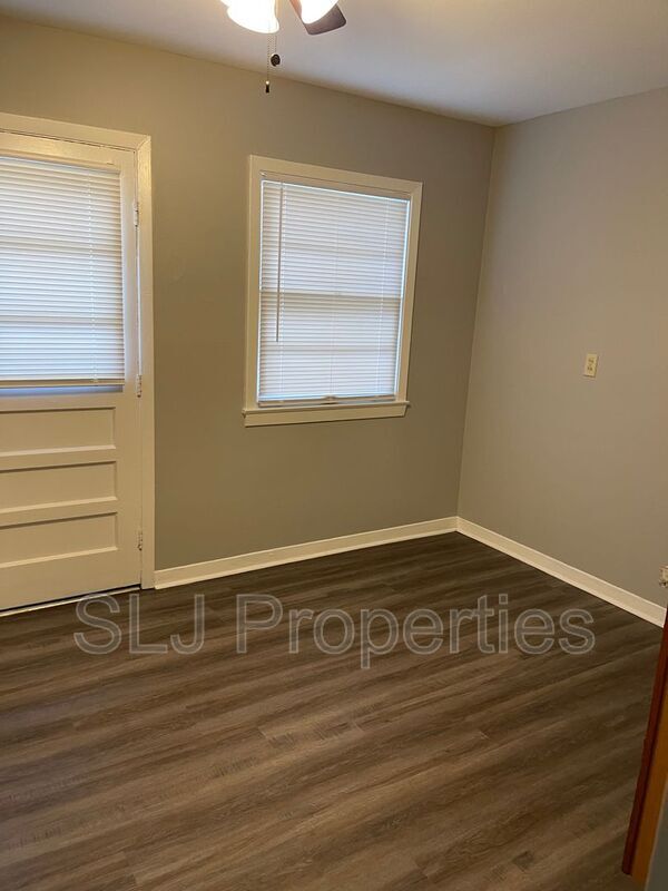 Building Photo - 10818 Grafton Hall Rd