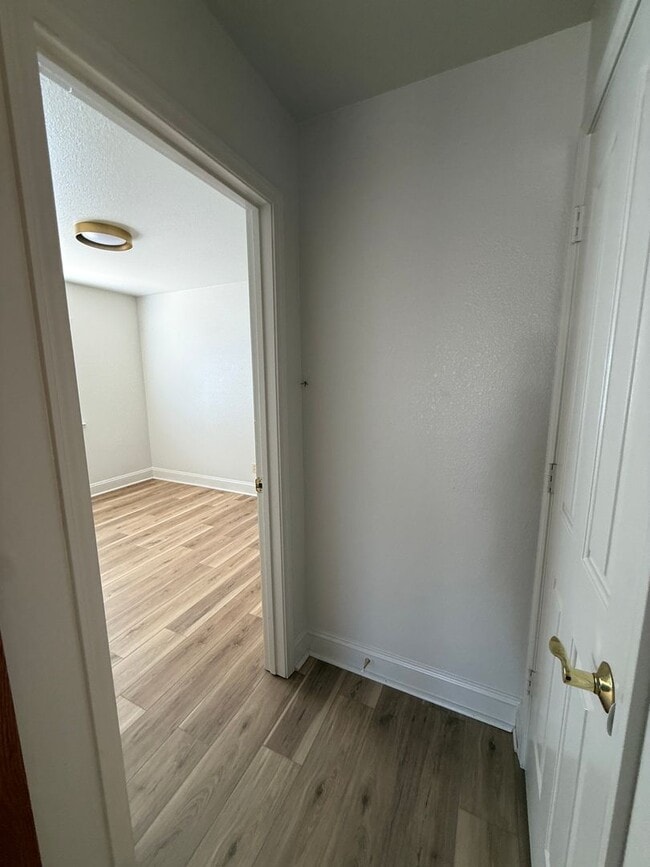 Building Photo - Prime Location 3 Bed 2 Bath Updated Home!