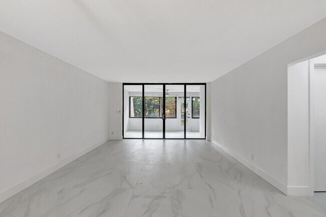 Building Photo - 6420 Boca Del Mar Dr