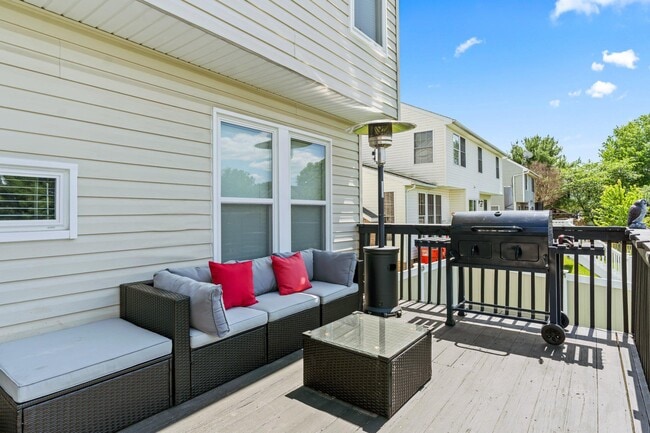Building Photo - 18318 Lyles Dr