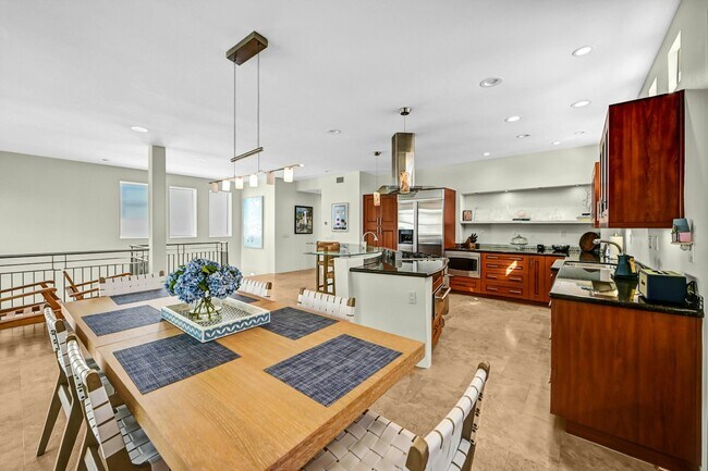 Building Photo - 323 Neptune Ave