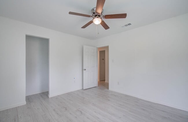 Building Photo - 309 Donatto Dr