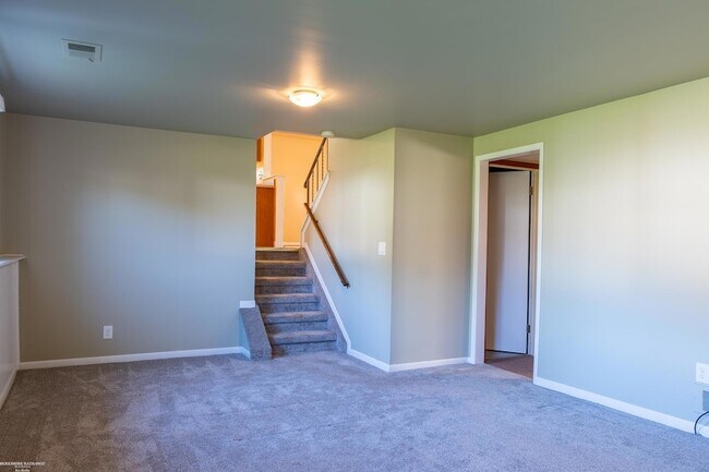 Building Photo - 14323 Mary Grove Dr