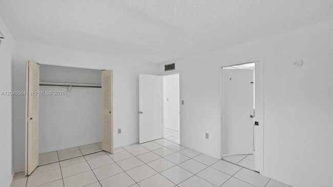 Building Photo - 10975 SW 107th St