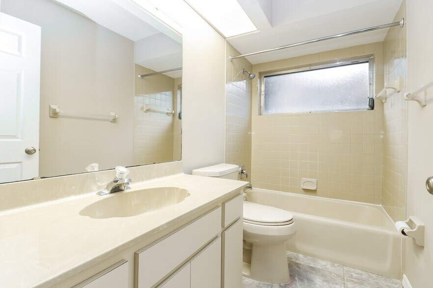 Building Photo - 2157 Black Oak Ct