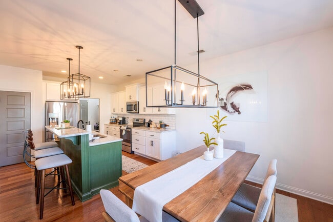 Building Photo - 1041 Haddrell Point