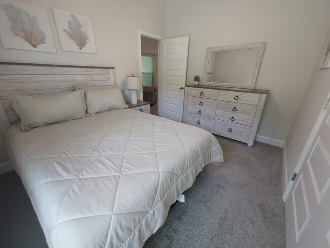 Building Photo - 980 Ibis Cir