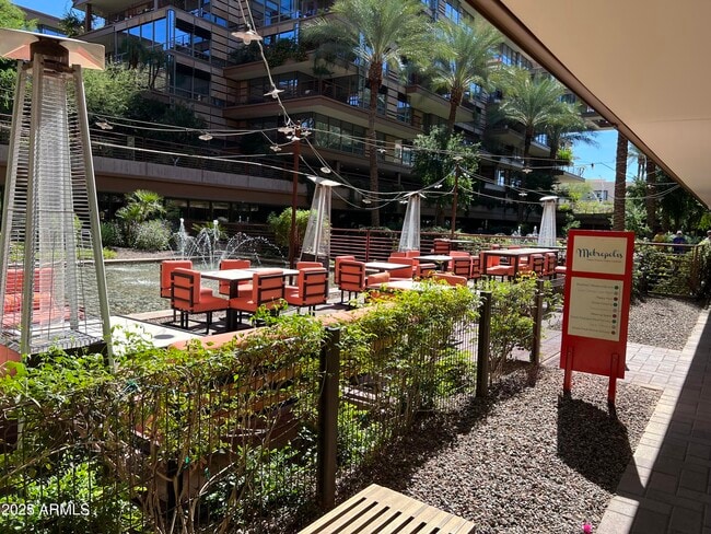 Building Photo - 7127 E Rancho Vista Dr