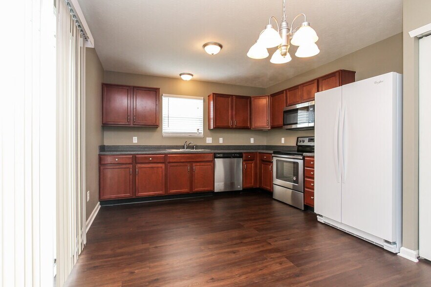 Building Photo - 2178 Rossington Ln