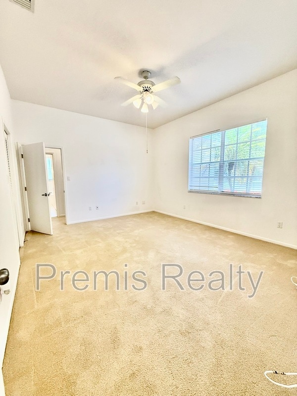 Building Photo - 642 Weathersfield Dr