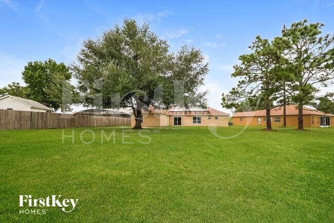 Building Photo - 129 Aurora Ln