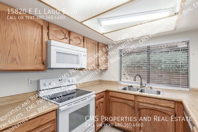 Building Photo - 15820 E El Lago Blvd
