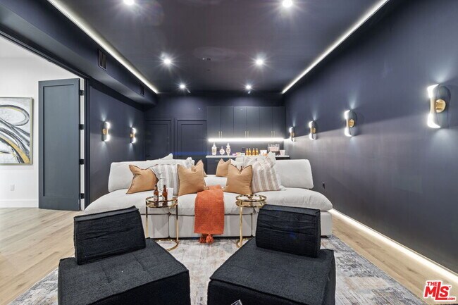 Building Photo - 4535 Haskell Ave