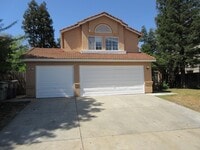 Building Photo - 4 Bed, 2.5 Bath Home with 3-Car Garage in Clovis Unified School District